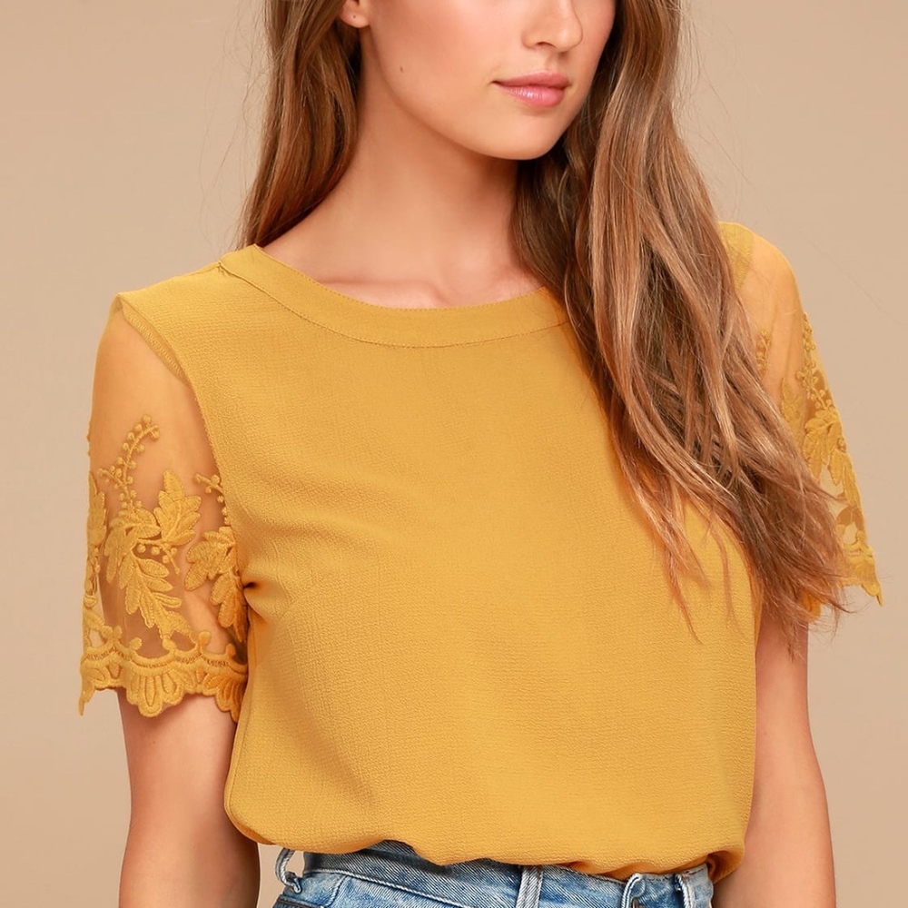 Yellow top with lace sleeves